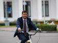 Заступник голови АП, до недавнього сценарист серіалу 
