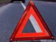 На Миколаївщині автомобіль наїхав на групу школярок (відео)